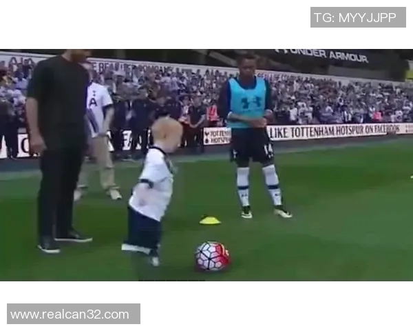 兴义足球球星七哥是谁 他在球场上的传奇经历揭秘 兴义足球球星七哥是谁 他在球场上的传奇经历揭秘