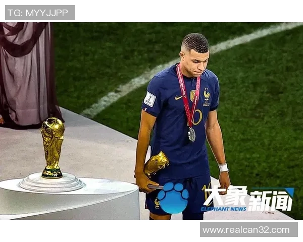 卡姆巴佩：从天才少年到世界足坛新领袖的崛起之路