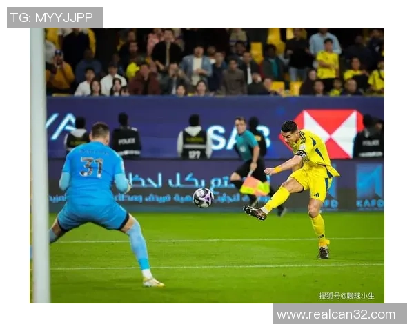 双脚之力:足球巨星如何用脚技征服绿茵场 双脚之力:足球巨星如何用脚技征服绿茵场