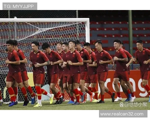 曾为中国国家足球队征战的球星们及其辉煌历程回顾