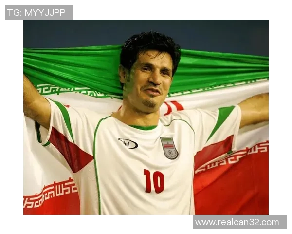 裤衩足球球星的传奇故事：从草根到世界舞台的精彩蜕变