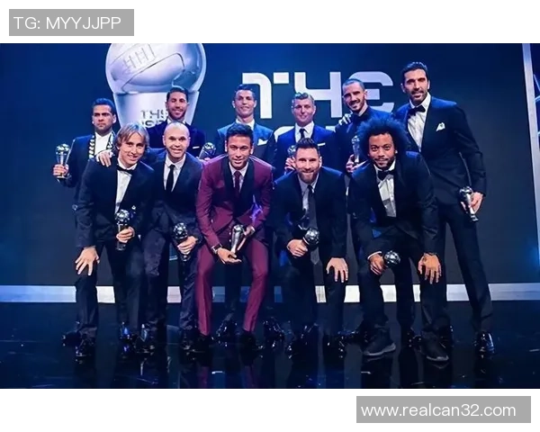 足球场上后腰位置的传奇球星盘点与历史地位分析