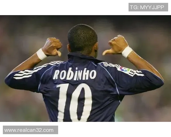 足球球星号：纵览全球足坛巨星的辉煌历程与传奇瞬间