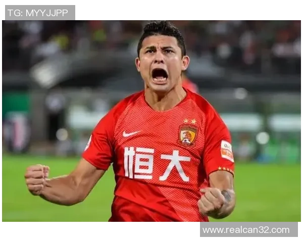 足球球星退役后都从事哪些工作他们的职业转型和生活新篇章